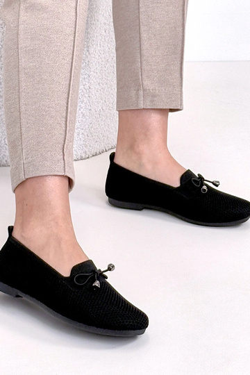 Schwarze Stoff-Mokassins... 2