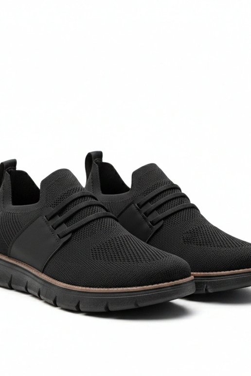 Schwarze Herren-Sportschuhe ohne...