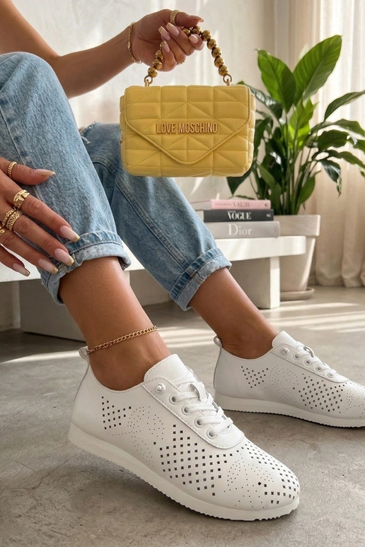 Weiße durchbrochene Sportschuhe Elowen