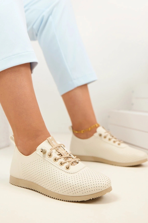 Beige durchbrochene leichte...