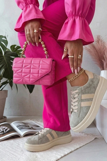 Graue Leder-Schuhe mit...