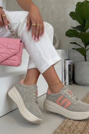 Graue Leder-Schuhe mit...