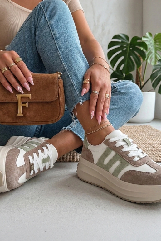 Beige Leder-Schuhe mit Plateau Filippo