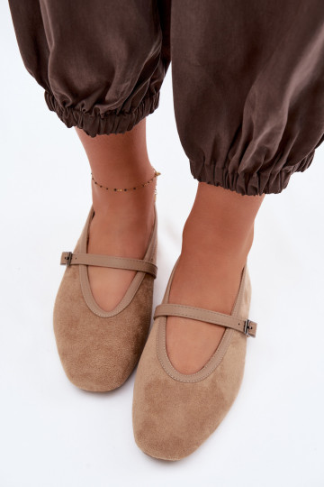 Ballerinas mit Riemen aus Öko-INildlederoZue Beige Felora