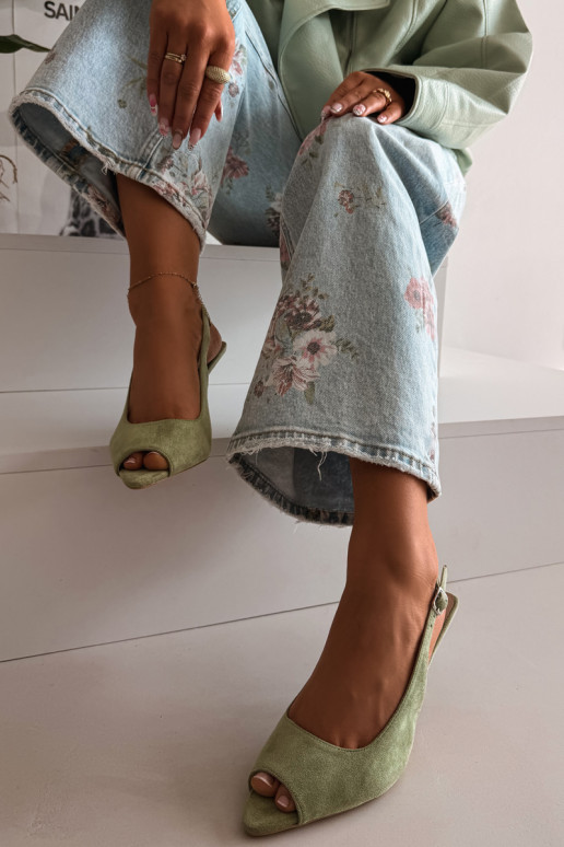 Damensandalen mit dünnen Absätzen aus Öko-INildlederoZue grüne Farbe Sevina