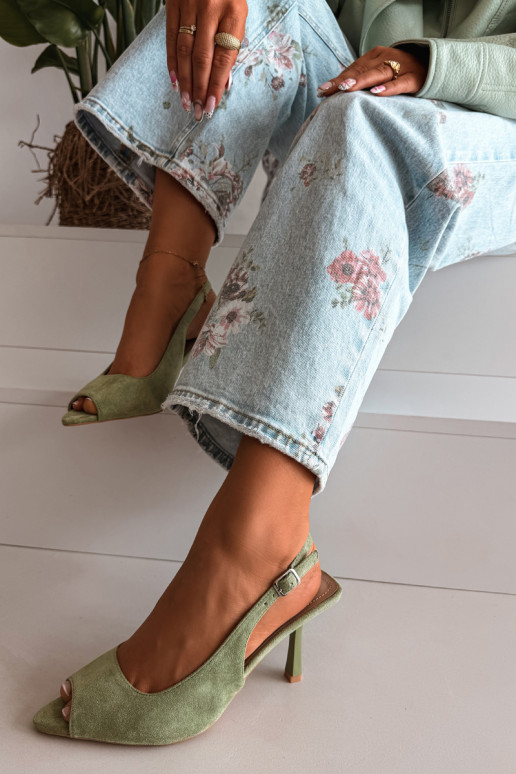 Damensandalen mit dünnen Absätzen aus Öko-INildlederoZue grüne Farbe Sevina