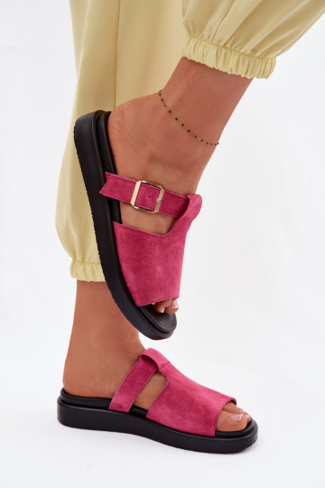 Damen-Suede-Slipper mit Plateausohle und goldfarbenen Schnallen Zemela rosa
