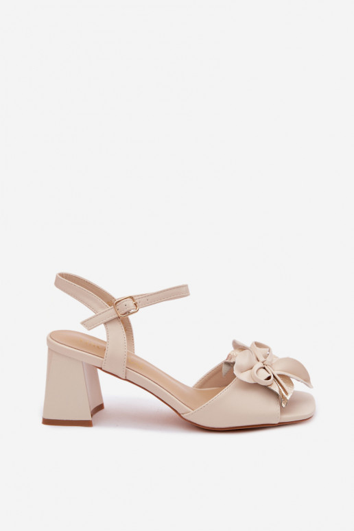 Damen-Sandalen mit hohen Absätzen Mit Dekorationen Eine Blume Vinceza 20283 Beige