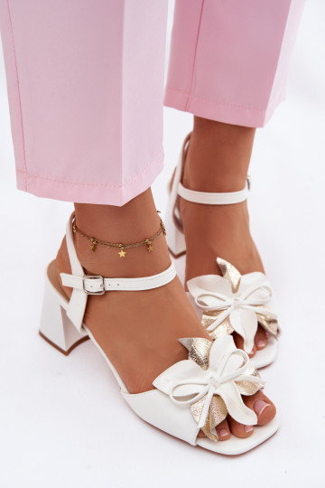 Damen High Heels Sandalen mit Blumenverzierungen Vinceza 20283 weiß