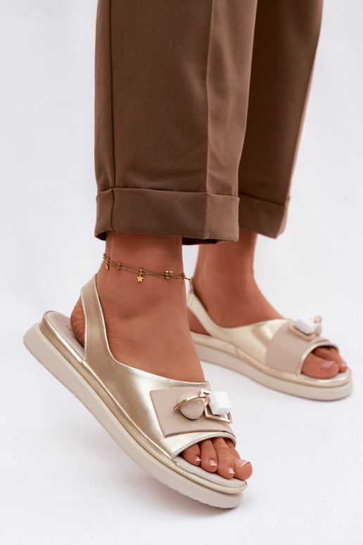 Damensandalen Feminin mit Ornamenten D&A GR61-5932 goldene Farbe