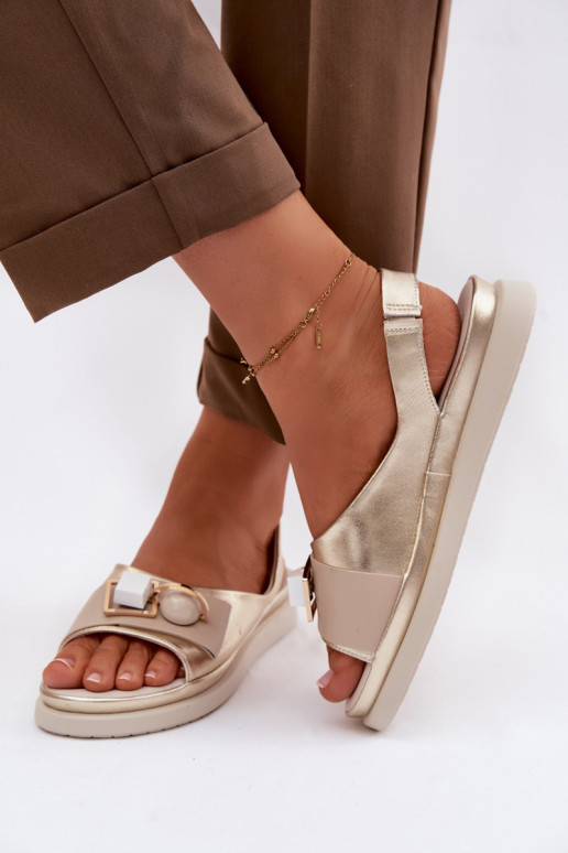 Damensandalen Feminin mit Ornamenten D&A GR61-5932 goldene Farbe