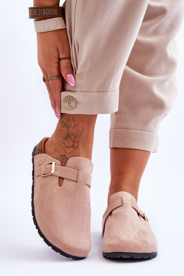 INildlederpantoffeln auf einer Korkplattform Beige Vellma