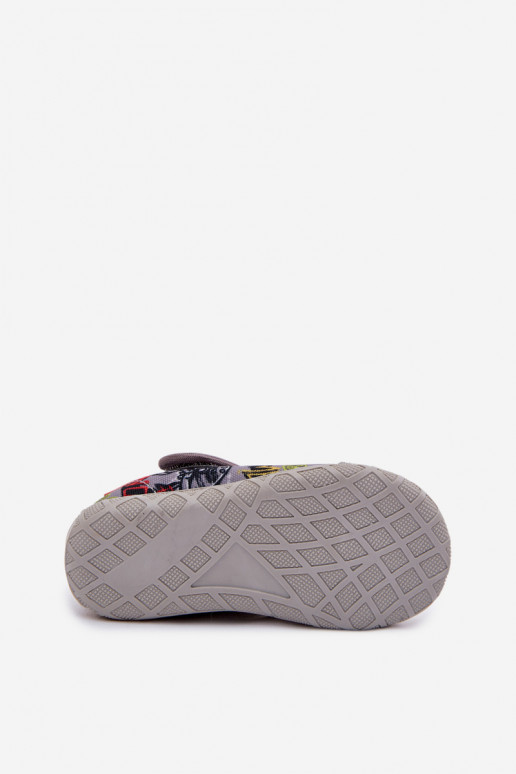 Hausschuhe Milami Kindisch mit Klebeverschlüssen graue Farbe Jasimrra