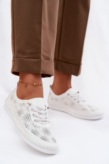 Haut mit durchbrochenen Elementen Schuhe Feminin S.Barski LR61-7083 Zueiße Farbe