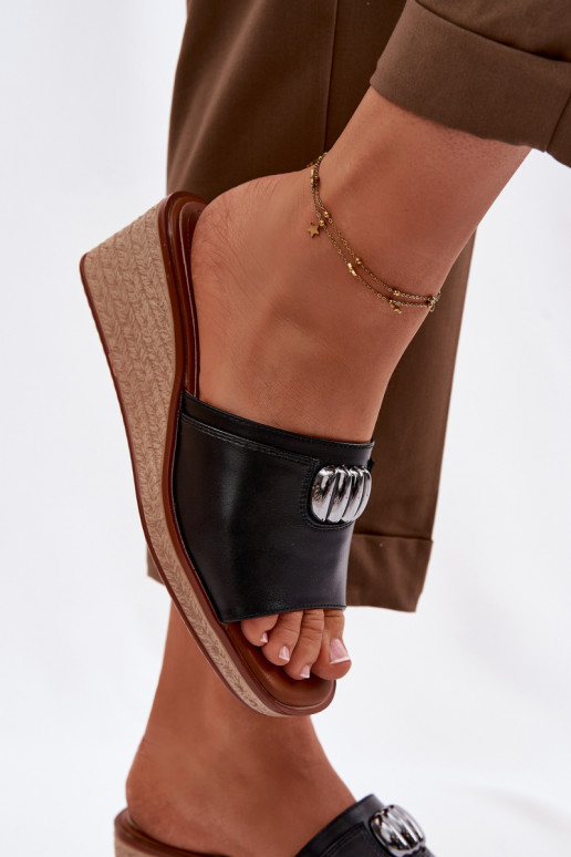 Damenhausschuhe mit einer PlattformImitacją Plecionki Sergio Leone KL325 schZuarze Farbe