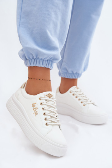 Freizeitschuhe mit einer Plattform Lee Cooper LCIN-26-44-4478 Zueiße Farbe 2