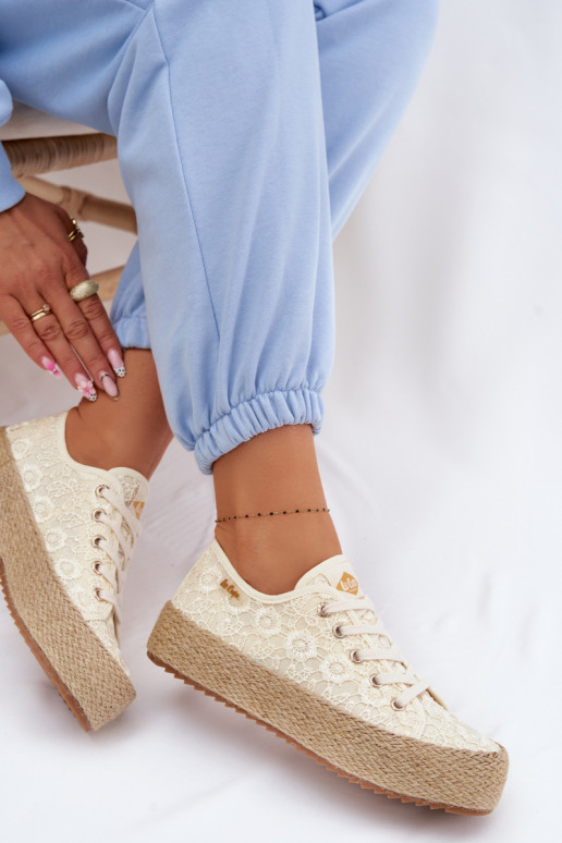 mit Spitzenmotiven lässige Schuhe Espadrilles mit einer Plattform Lee Cooper LCIN-26-31-4328 Beige