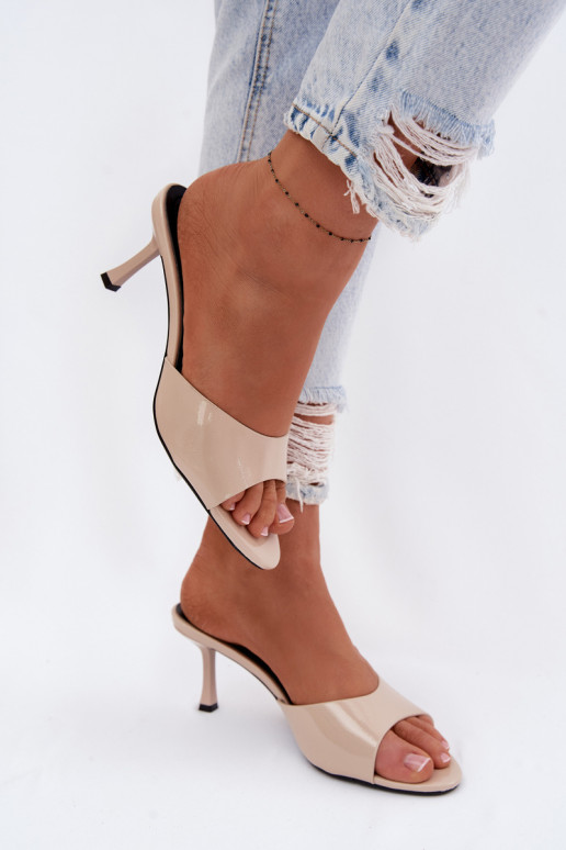 mit Lackeffekt HausschuheImitacji Skóry mit dünnen Absätzen Beige Melissea