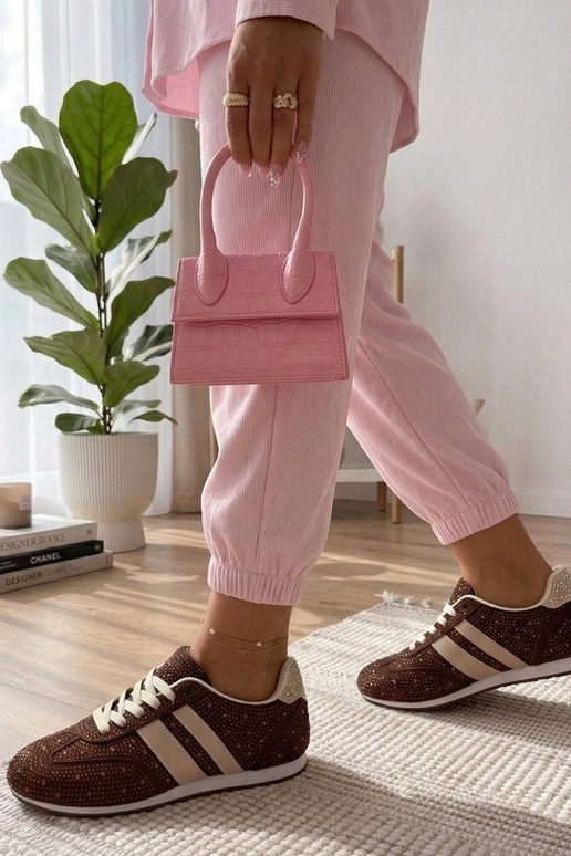 Braune Sneakers mit Zirkonsteinen...