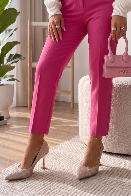 Goldene High Heels mit glänzender...