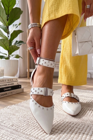 Weiße Ballerinas mit...