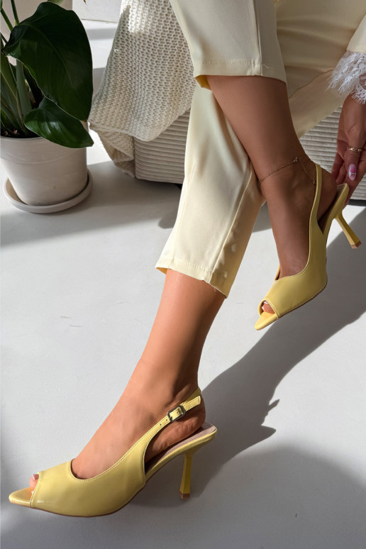 Damen Sandalen mit dünnen Absätzen in gelb Sevina