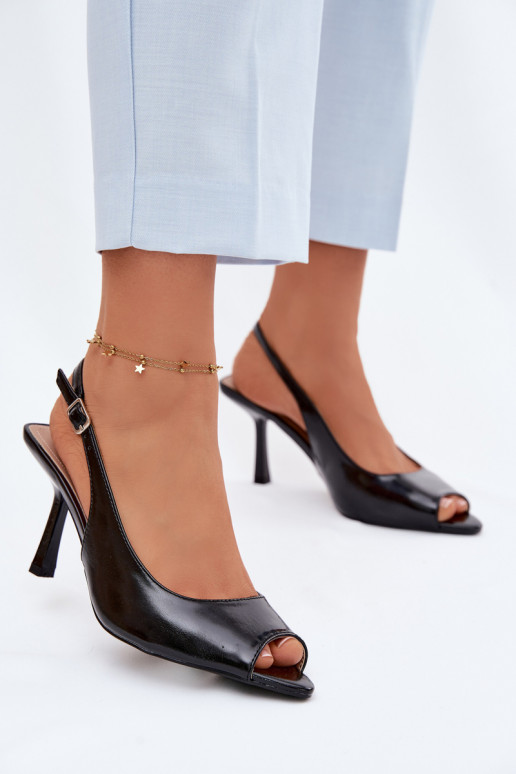 Damen Sandalen mit dünnen Absätzen in schwarz Sevina