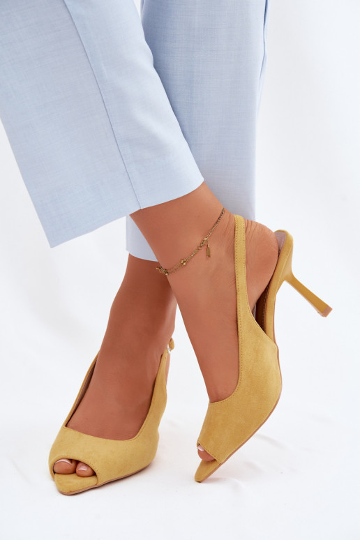 Damen Sandalen aus Kunstwildleder in gelb Sevina