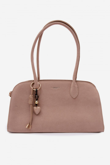 Tasche mit Anhänger und Schnallen aus Kunstsuede in hellbeige Violette