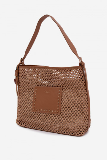 Tasche mit Flechtelementen und Schlüsselanhängern für den Sommer in leuchtend braun Fayette 2