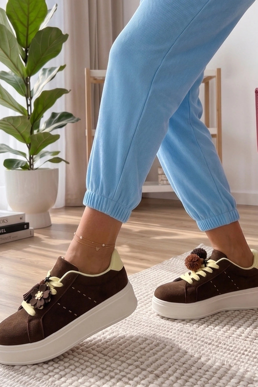 Braune Sneakers auf Plattform Oktawia