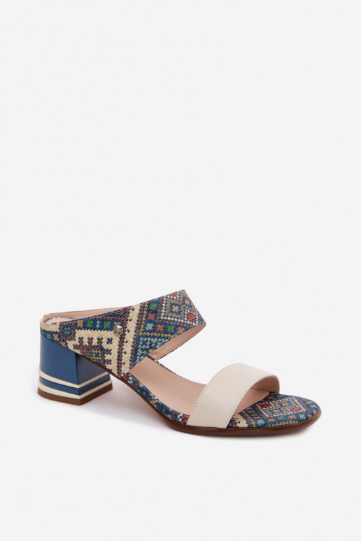 Sand- und blaue gemusterte Leder-Damenschlappen mit Absatz Tai turiciejka K7522-04