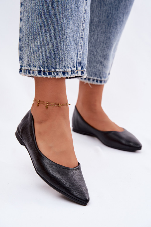 Ballerinas aus Kunstleder in Schwarz Nelisa