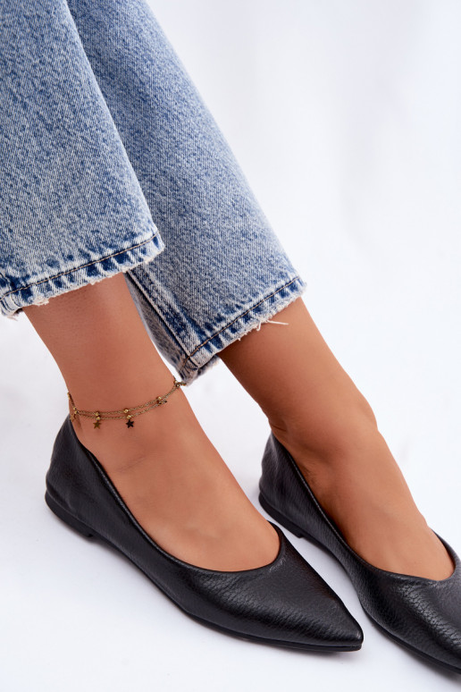 Ballerinas aus Kunstleder in Schwarz Nelisa