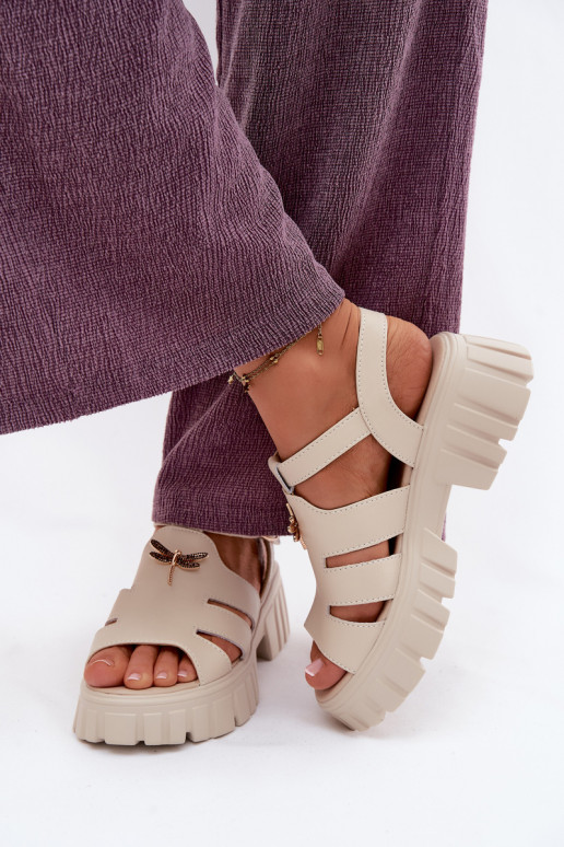 Damensandalen Feminin mit einer PlattformINażką Vinceza 79627 Beige