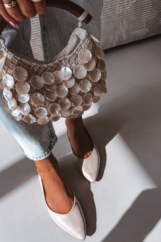 Ballerinas aus Kunstleder in Sandfarbe Nelisa