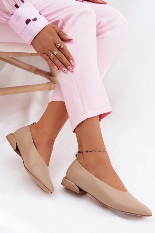 Sandfarbene Ballerinas mit breiten Absätzen Hoshi