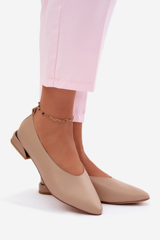 Sandfarbene Ballerinas mit breiten Absätzen Hoshi
