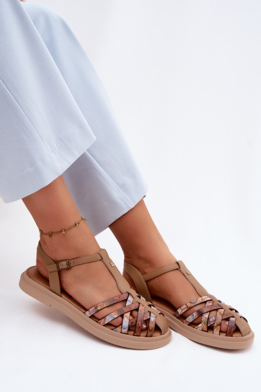 Lederne flache Sandalen für Frauen mit Riemen in Sandfarbe