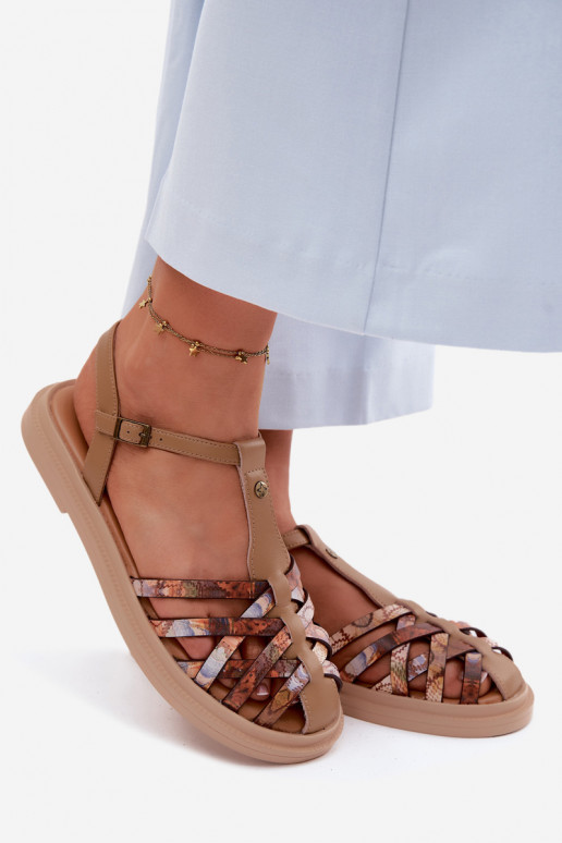 Lederne flache Sandalen für Frauen mit Riemen in Sandfarbe