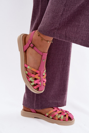 Lederne flache Sandalen für Frauen mit Riemen in Rosa