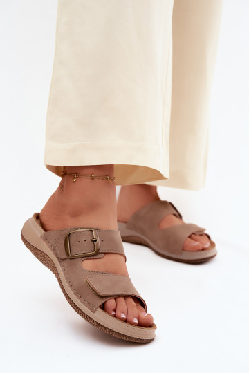 Damen-Slipper mit Schnallen und klebrigem Verschluss in Braun 2