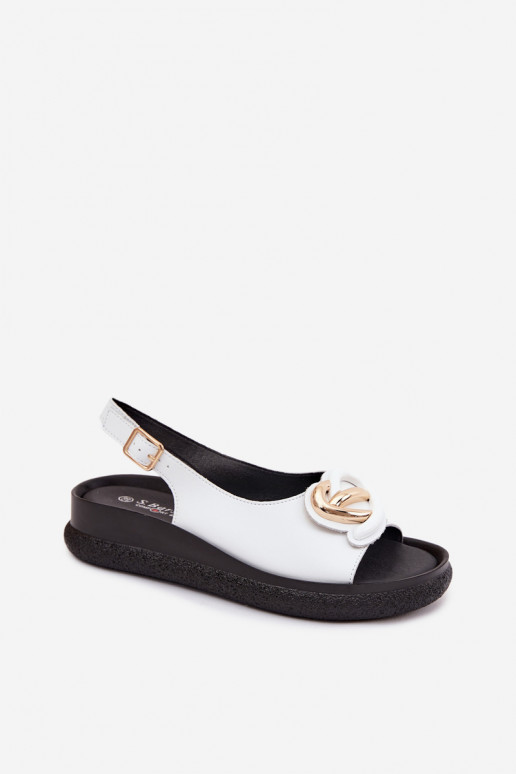 Lederne Plattform-Sandalen mit Ornamenten in Weiß