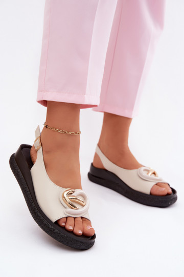 Lederne Plattform-Sandalen mit Ornamenten in Sandfarbe 2