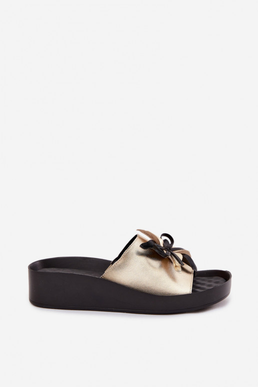 Lederhausschuhe Feminin mit Ornamenten S.Barski KV61-6044 goldene Farbe