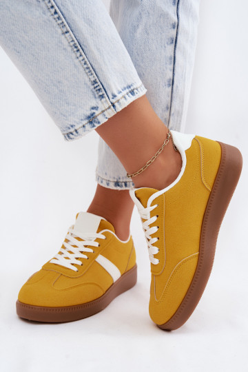 Sneaker mit Kunstveloursleder-Imitation in Gelb Calira