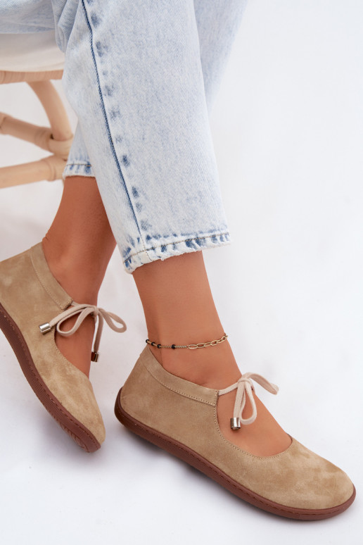 Sandfarbene Veloursleder-Ballerinas mit Riemchen Zazoo 021