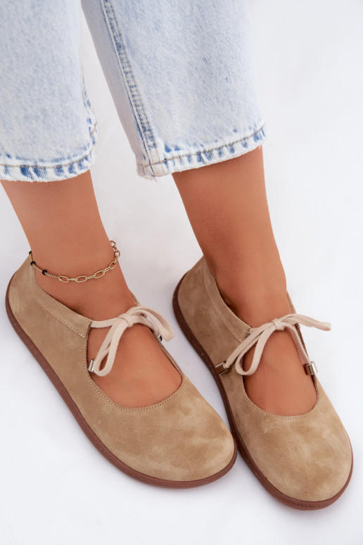 Sandfarbene Veloursleder-Ballerinas mit Riemchen Zazoo 021