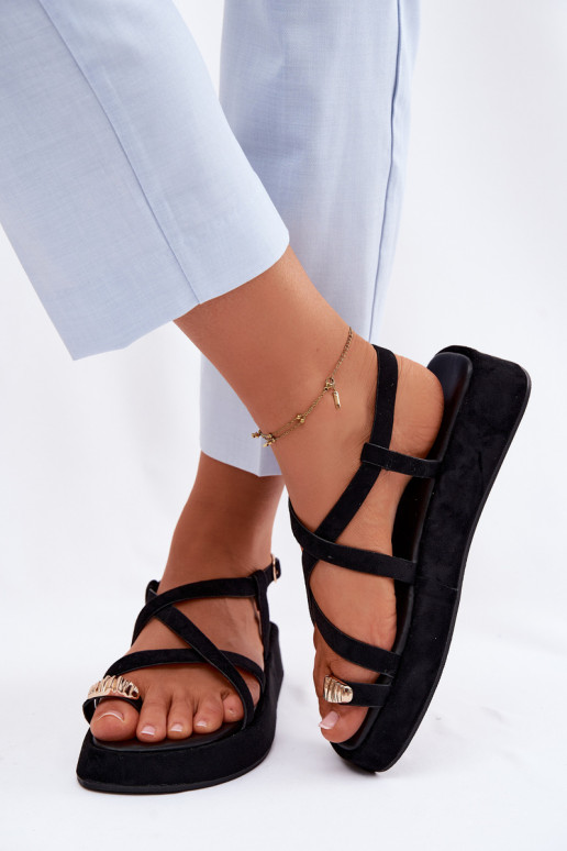 Sandalen mit Plattform und goldenen Details in schwarzer Farbe Olmira
