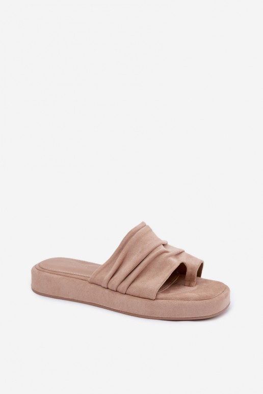 Beige Damenhausschuhe mit Rüschen Gelmira